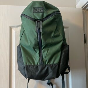 MYSTERY RANCH Catalyst 22L Backpack - Forest Green
